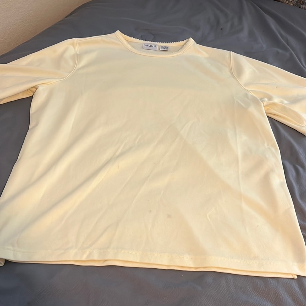 womens short sleeve shirt